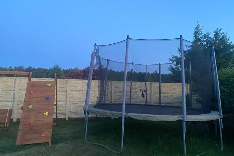 Dom wakacyjny z basenem dla 16 osób Sieciemin-Tuinen zomer