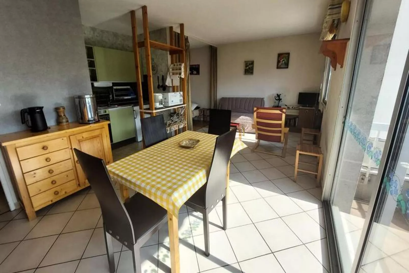 Résidence Le Comte Vert-Eetkamer