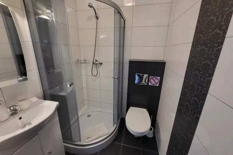 Apartament na parterze 150 m2 Gąski-Badkamer