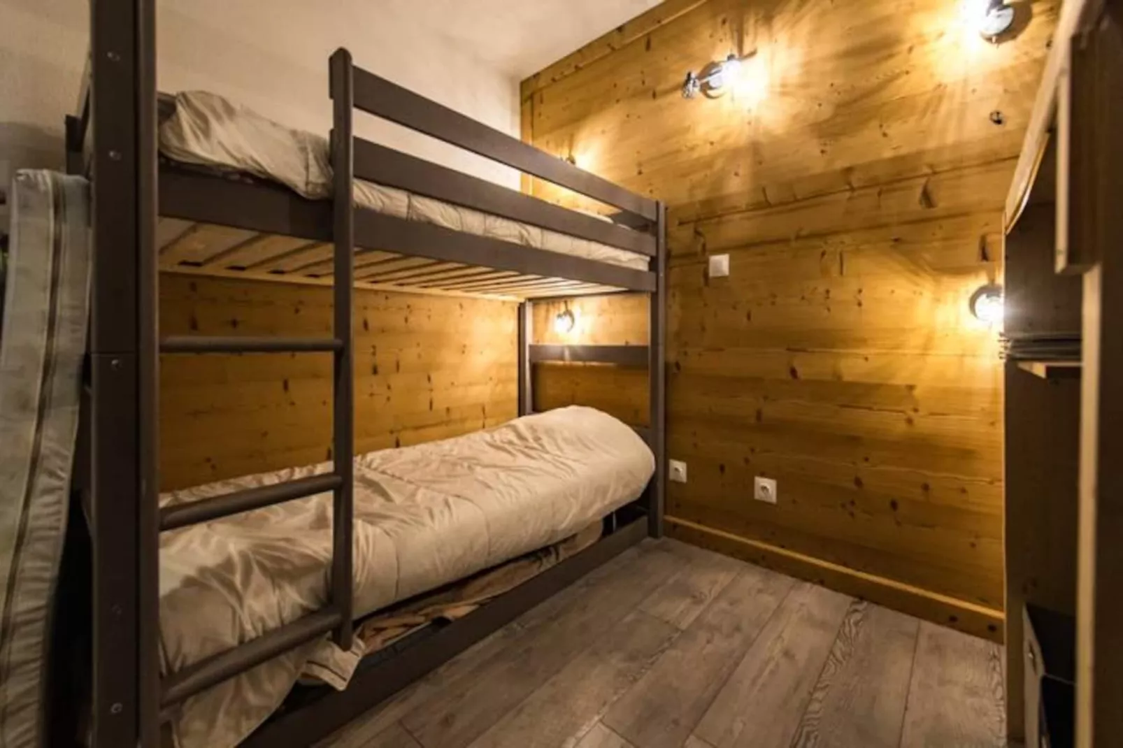 Résidence Appartement 4 &agrave; 6 Pers. &agrave; Albiez-montrond, 5 Min. &agrave; Pied Pistes De Ski