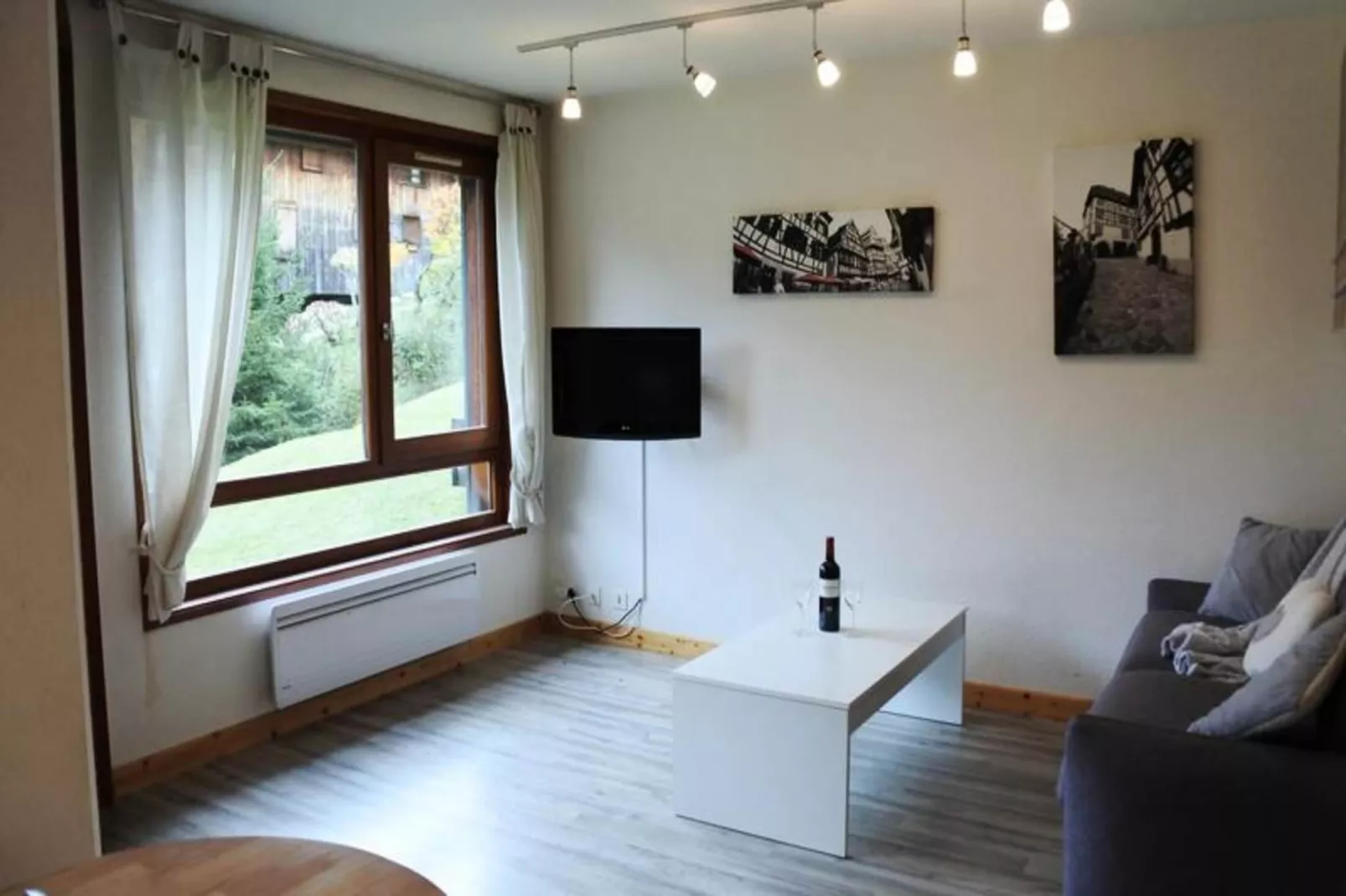 Résidence Le Picaron-Buitenkant zomer