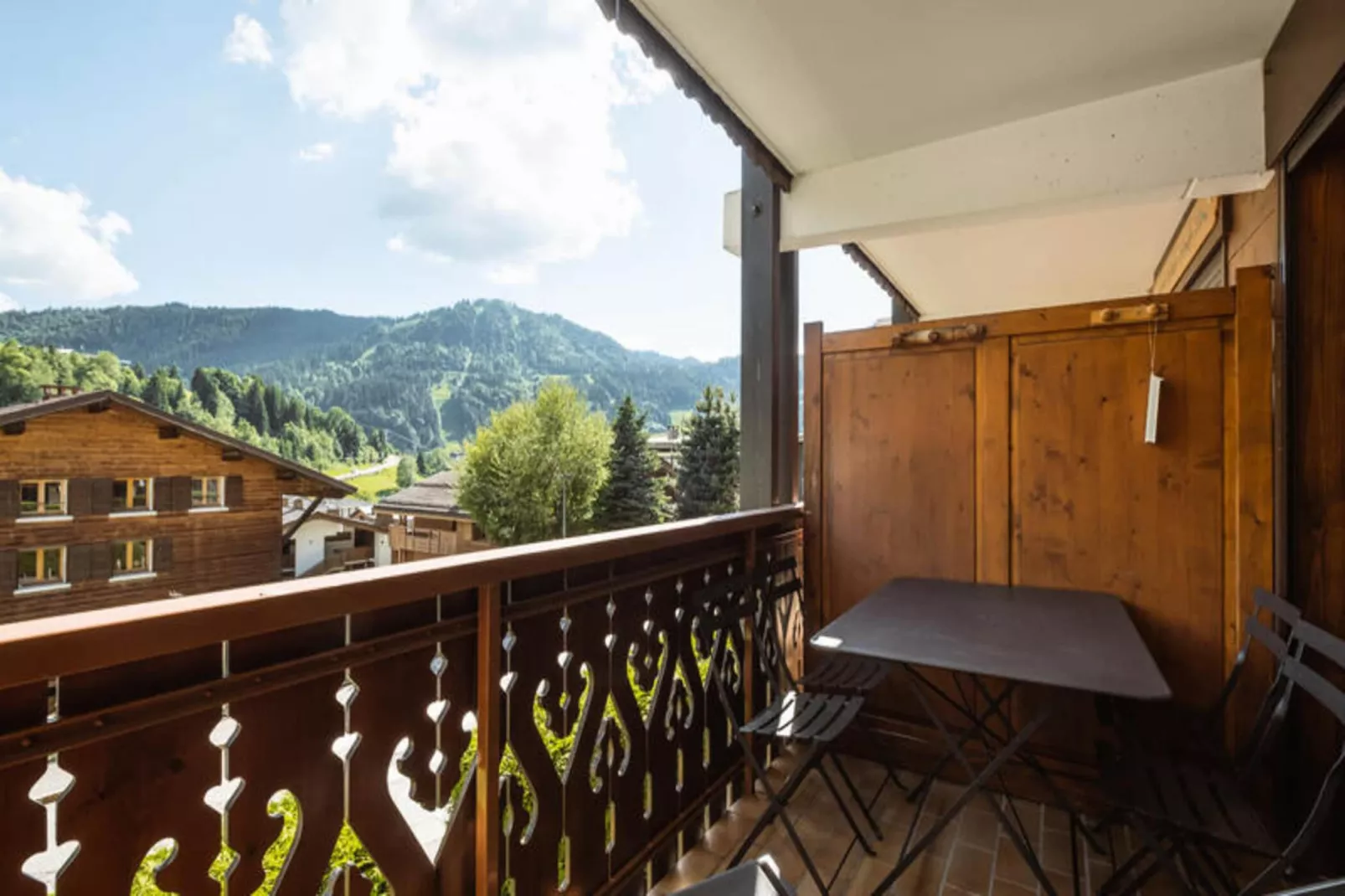 Résidence Domanial B-Buitenkant zomer