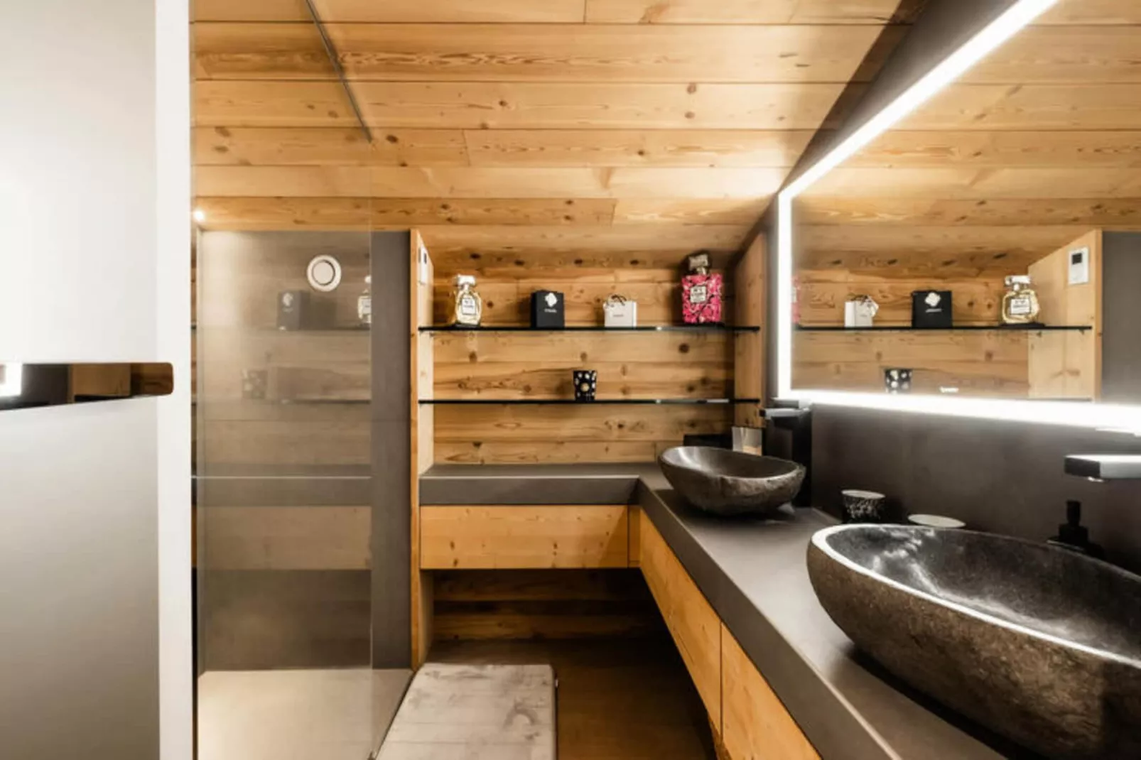 Résidence Sapaudia-Buitenkant zomer