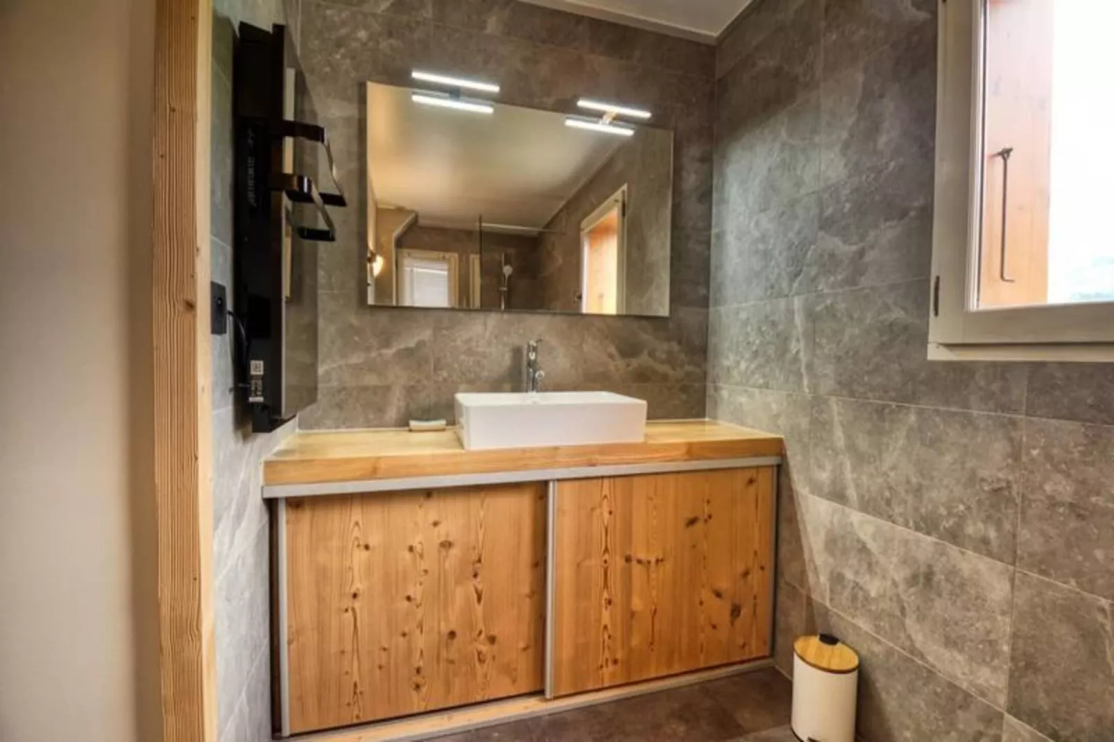 Chalet Bonfils-Buitenkant zomer