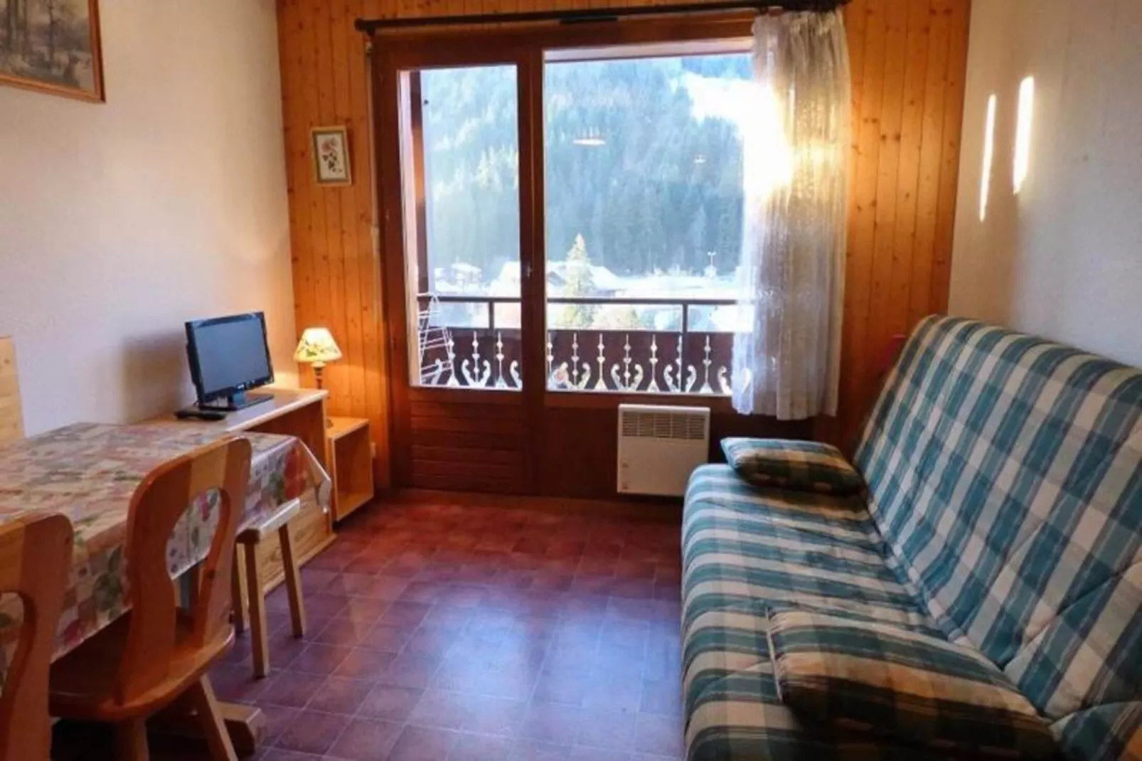 Résidence Cornillon A-Buitenkant zomer