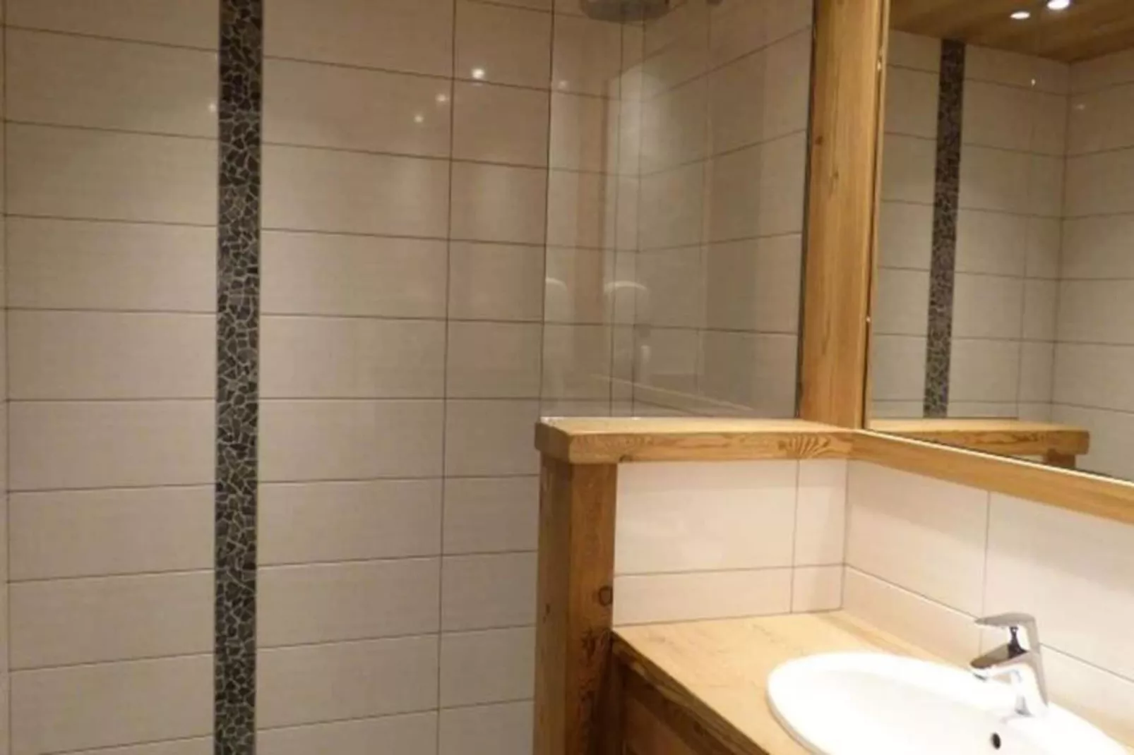 Chalet Rayjeanne-Buitenkant zomer