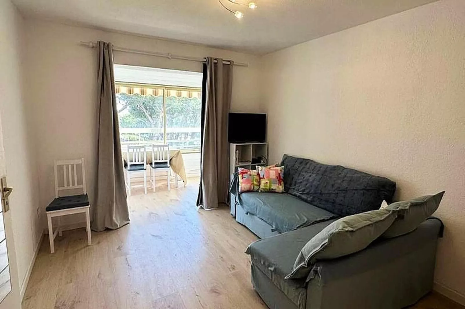 Résidence Marines D'aryana-Woonkamer