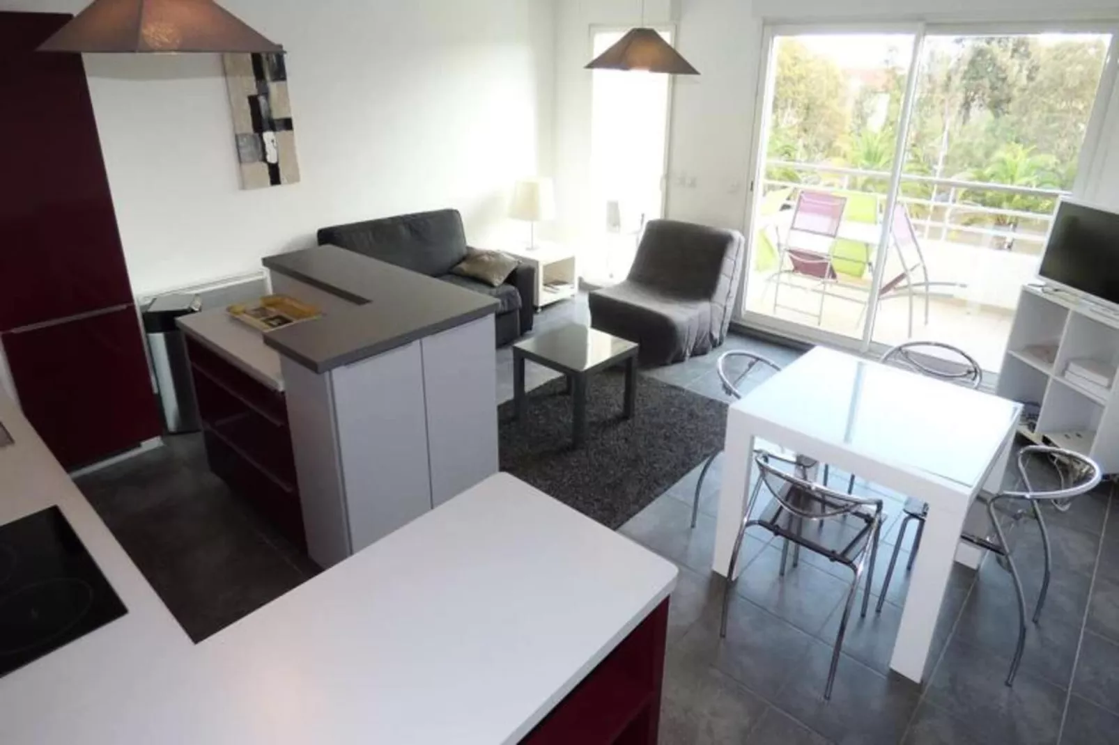 Résidence Tamaris Bay-Buitenkant zomer