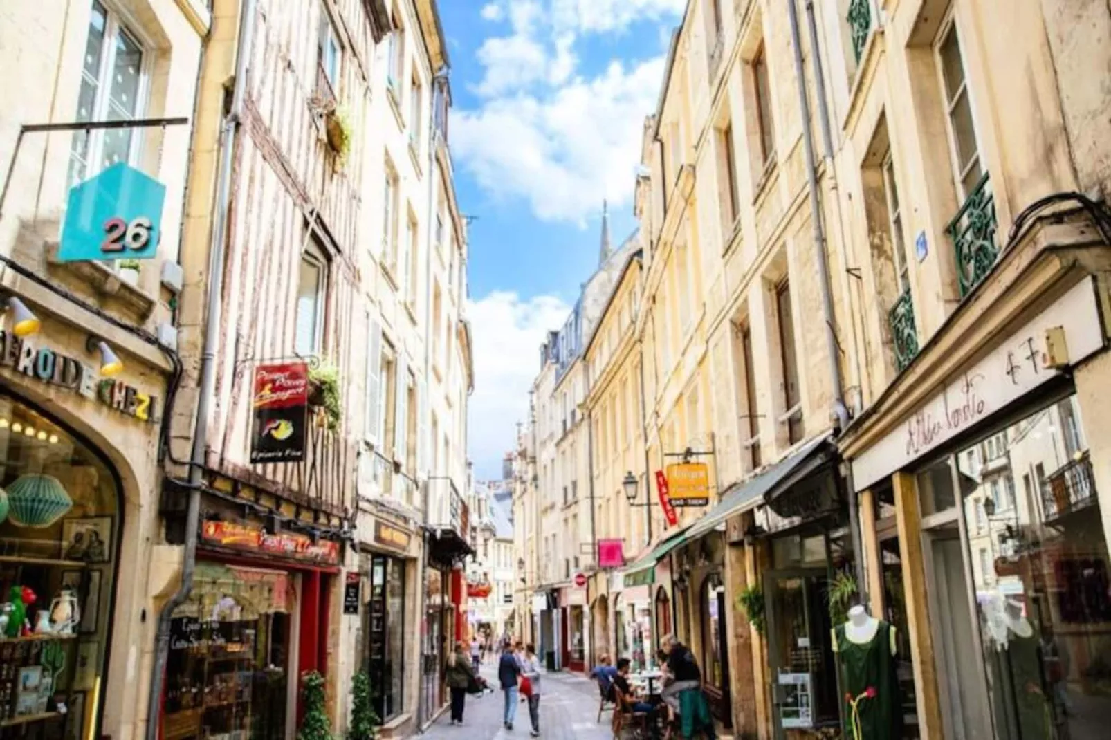 🦁 Place St Sauveur - Standing Et Confort-Image-tags.