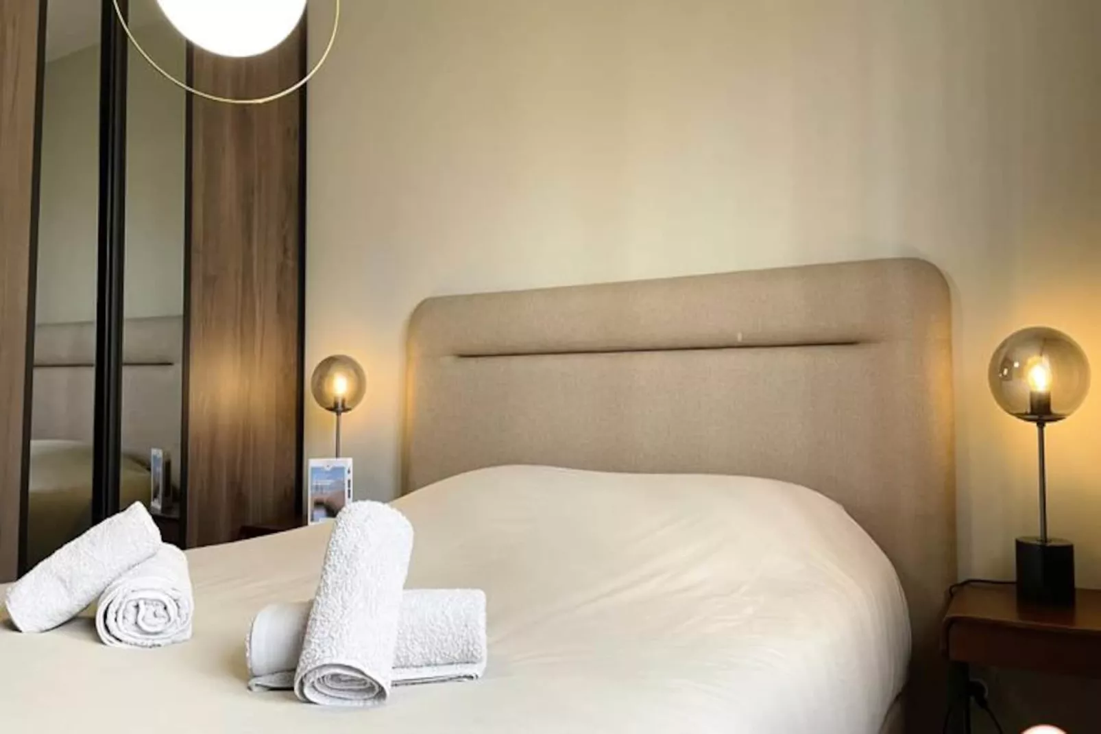 🌟 L'el&eacute;gance - Vue D&eacute;gag&eacute;e - Balcon - Parking-Image-tags.