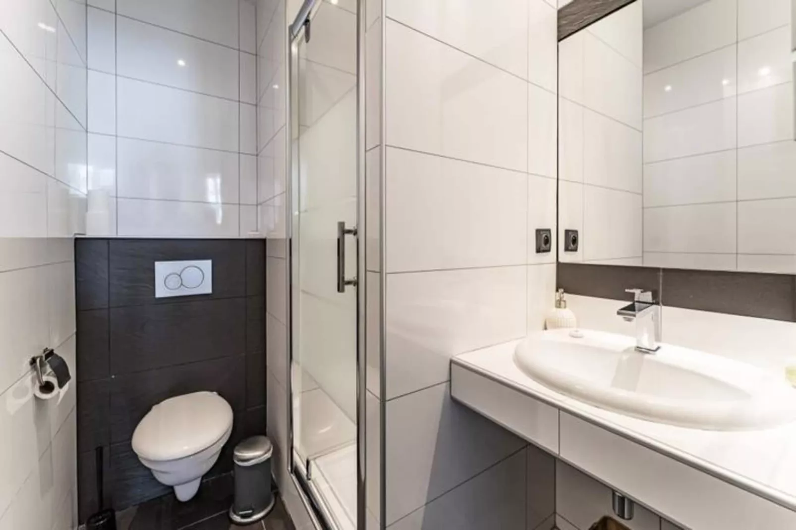 Chaleureux Appartement Au C&oelig;ur Du Quartier Historique Saint-michel-Slaapkamer