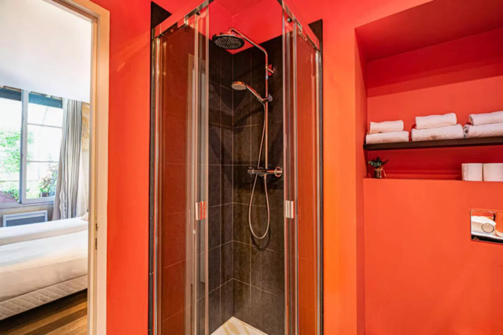 Magnifique Appartement 2 Chambres Avec Terrasse-Buitenkant zomer