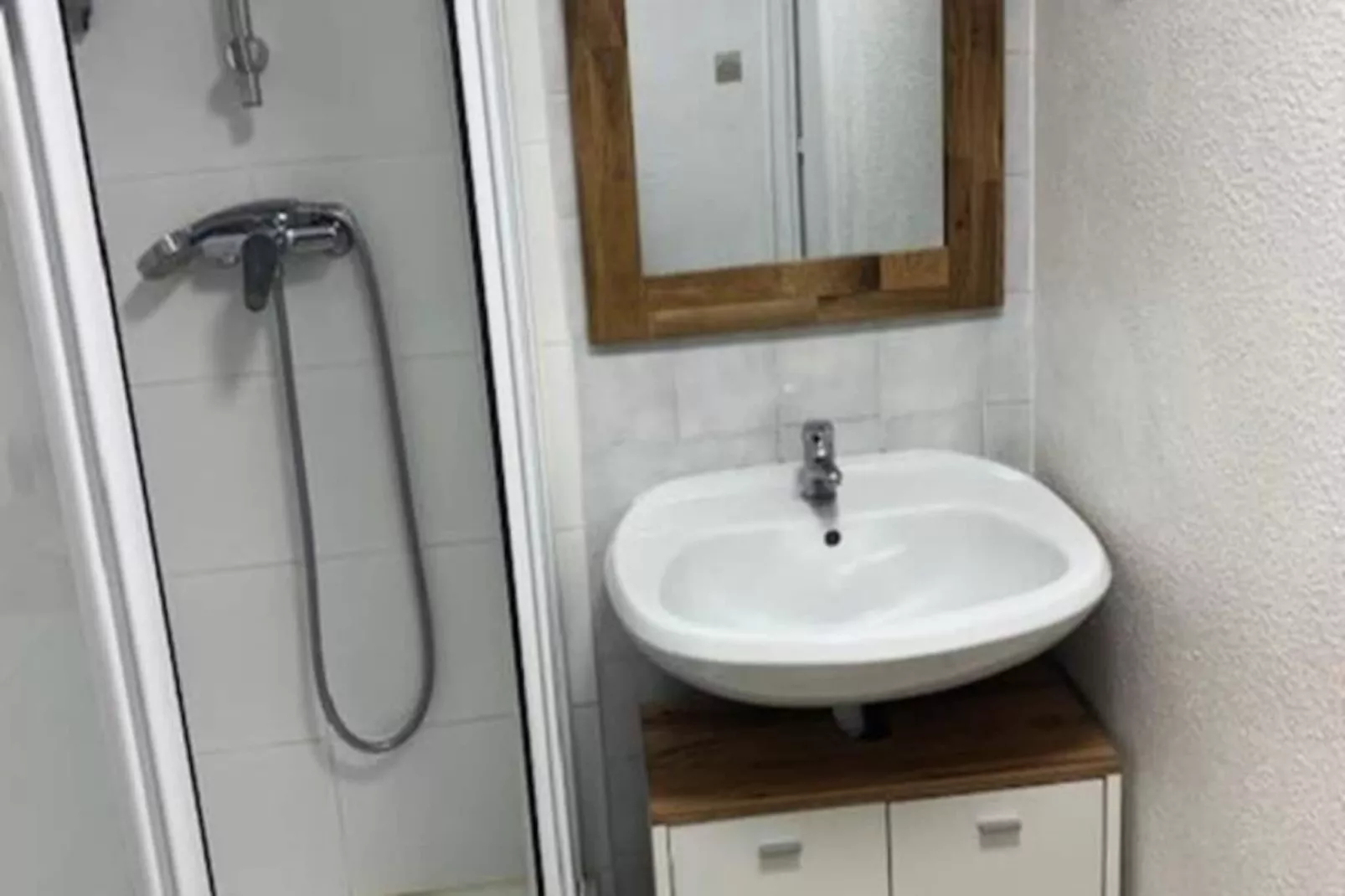 Maison T3 Climatis&eacute;e Pour 6 Personnes-Image-tags.