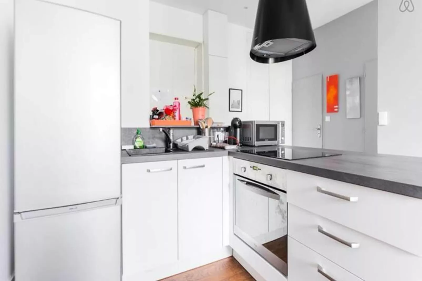 | Le Jaur&egrave;s 🍊| T2 Tout &eacute;quip&eacute; | Balcon, Wifi-Keuken