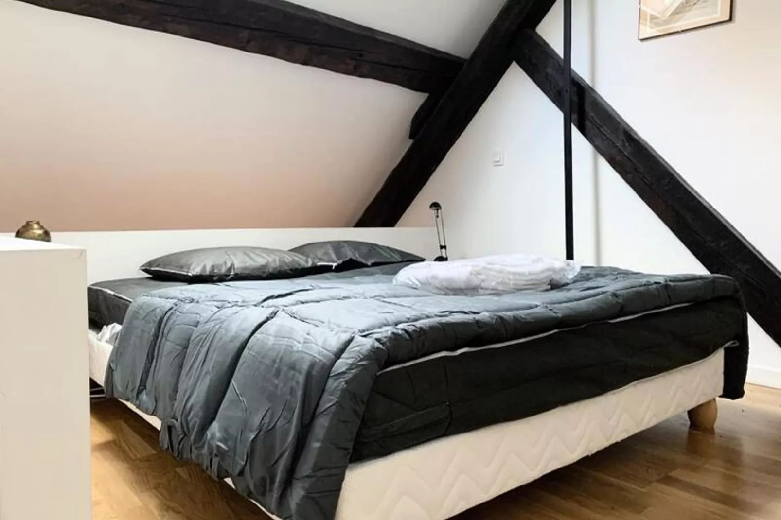 | L'alc&ocirc;ve De Vaucanson 🟡 Centre Historique | Place Vaucanson-Slaapkamer