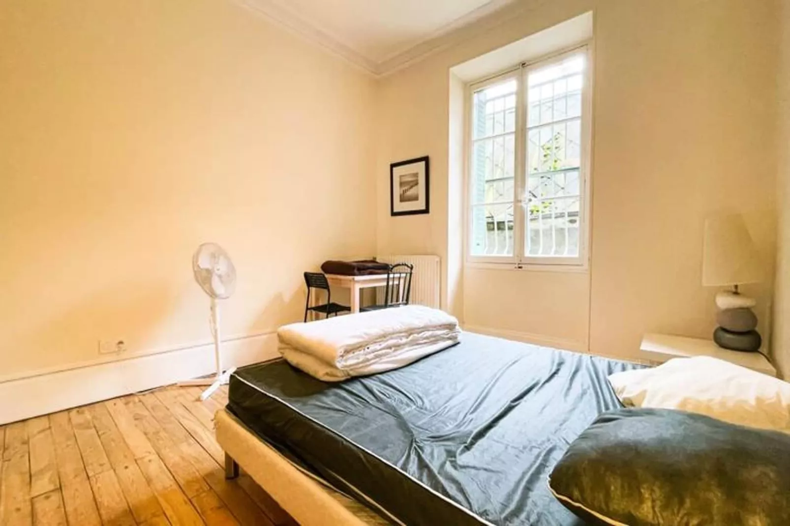 | Le Spacieux De La Gare ♟| Grand T4 Tout &eacute;quip&eacute; |gare De Grenoble-Slaapkamer