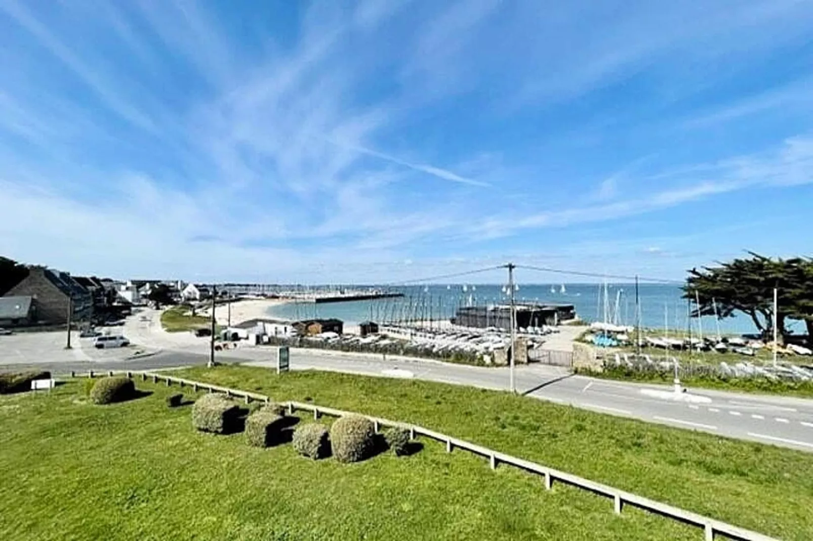 Résidence Adal D'arvor-Uitzicht zomer