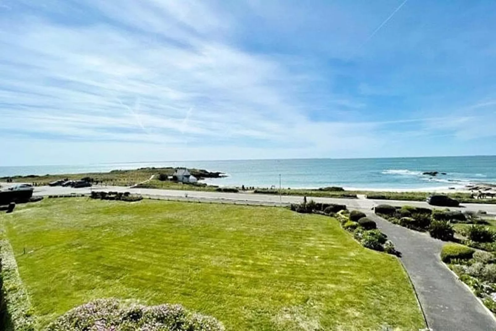 Résidence Les 3 Iles-Uitzicht zomer