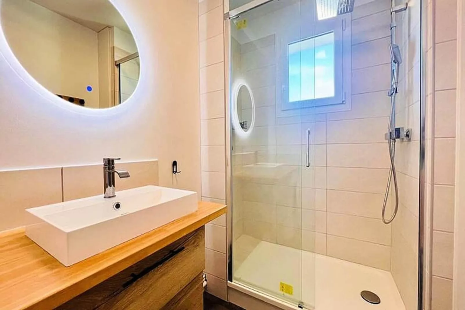 Résidence Le Zal-Badkamer