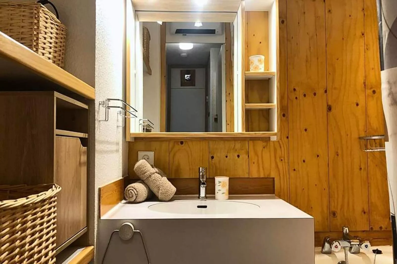 Résidence Camarine-Badkamer