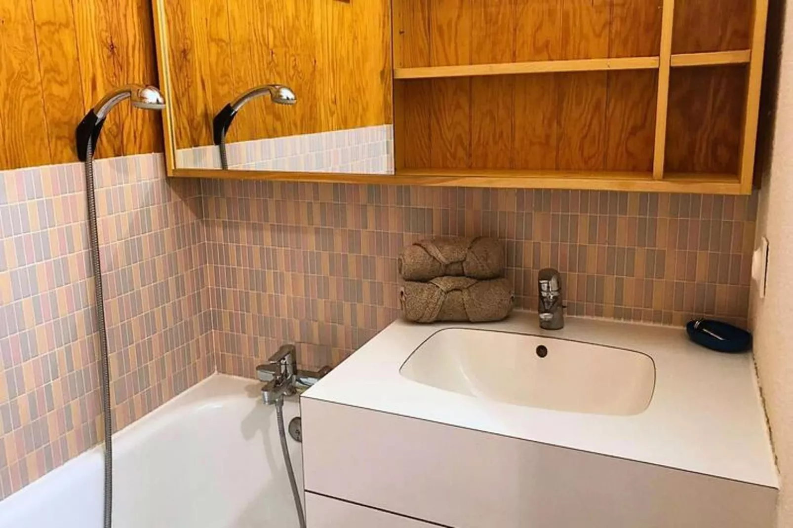 Résidence Cotes-Badkamer