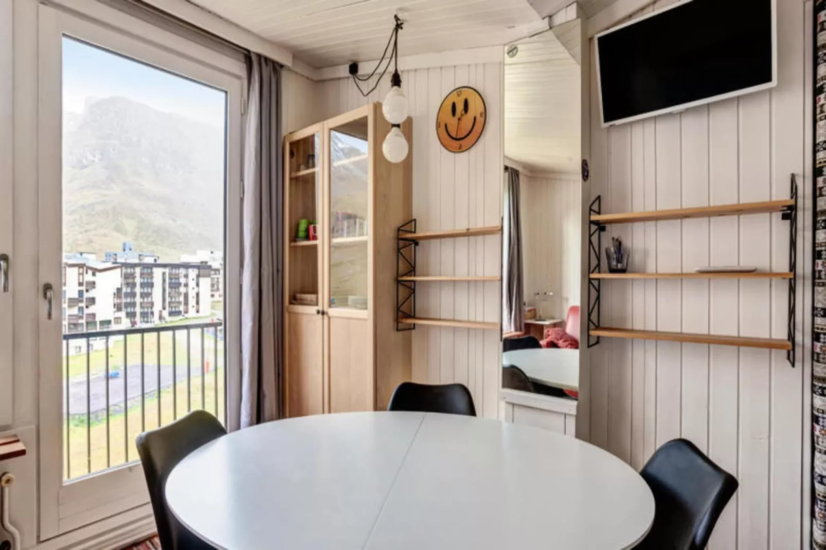 Appartement à Tignes avec accès direct aux pistes-Eetkamer