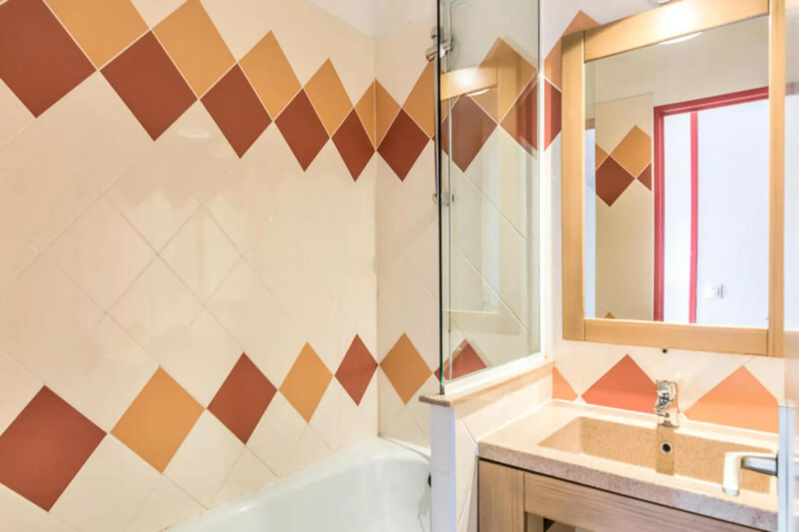 Résidence Les Fontaines Blanches - maeva Home-Buitenkant zomer