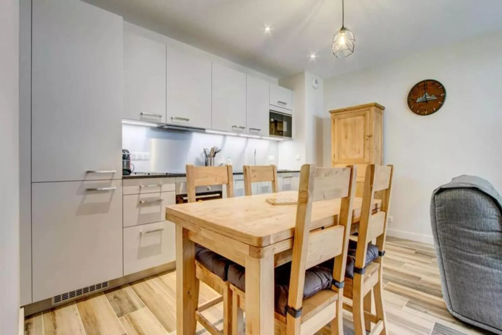 Résidence Le Lapia-Buitenkant zomer