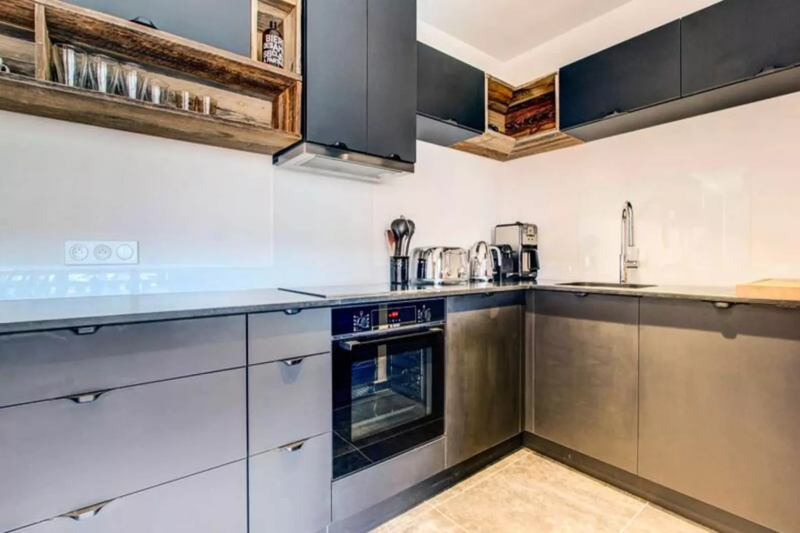 Résidence Frenes Blancs-Buitenkant zomer