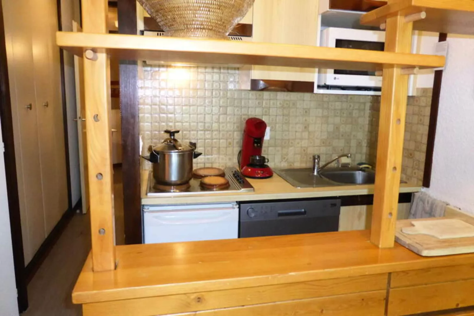 Résidence Le Brulaz-Buitenkant zomer