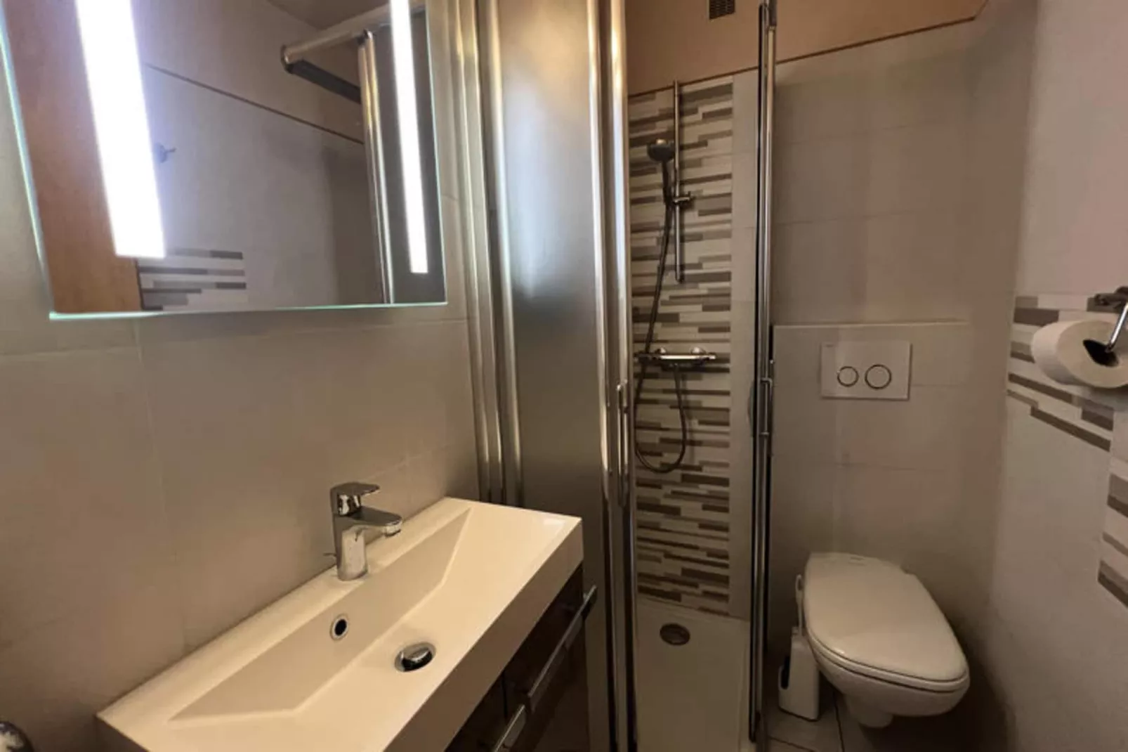 Studio à La Clusaz-Badkamer