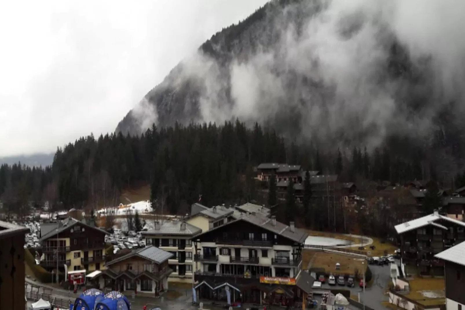 Résidence Les Houches Villages-Buitenkant zomer