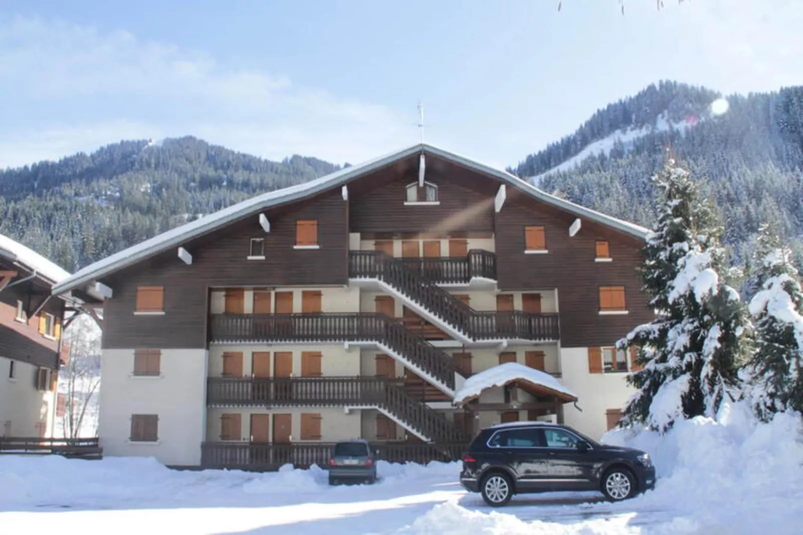 Résidence Le Mermy-Buitenkant zomer