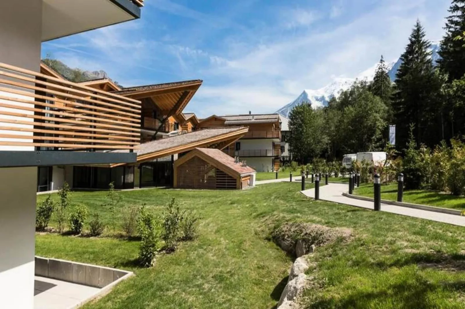 Résidence Prestige Odalys Isatis****-Buitenkant zomer