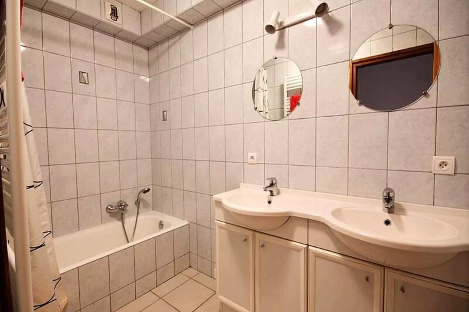 Appartements à Morzine-Badkamer