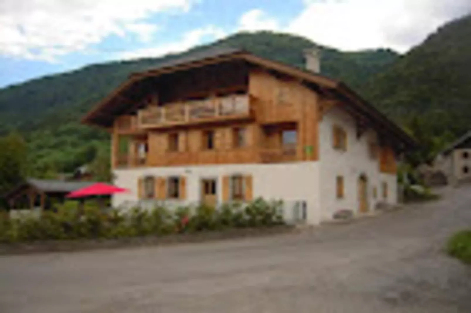 Résidence Odalys Le Buet**-Buitenkant zomer