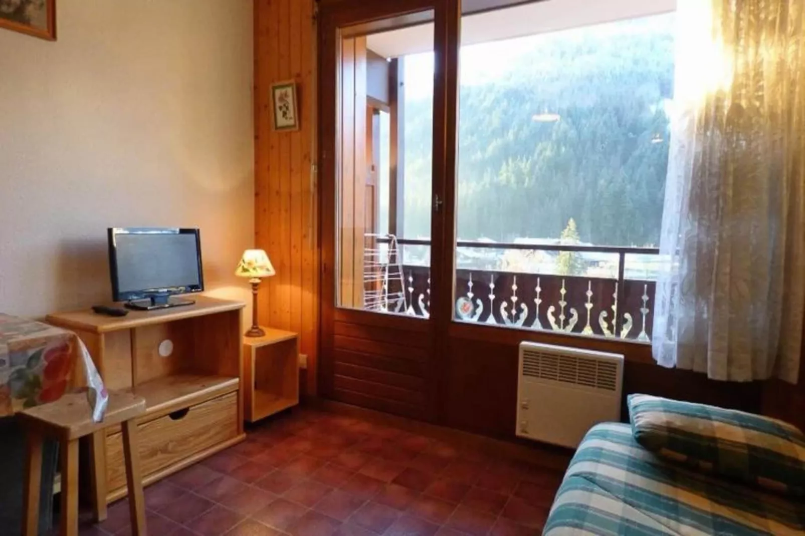 Résidence Cornillon A-Buitenkant zomer