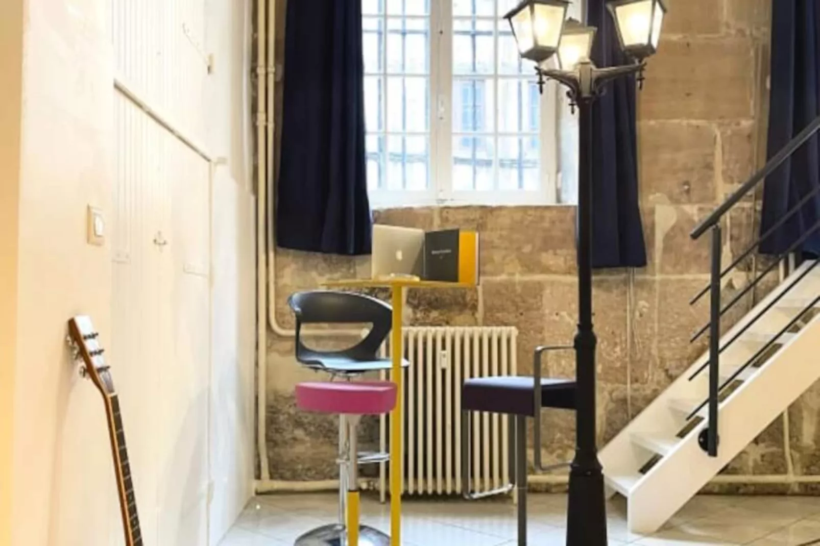 🎨 Loft De L'artiste - Parking - Standing-Image-tags.