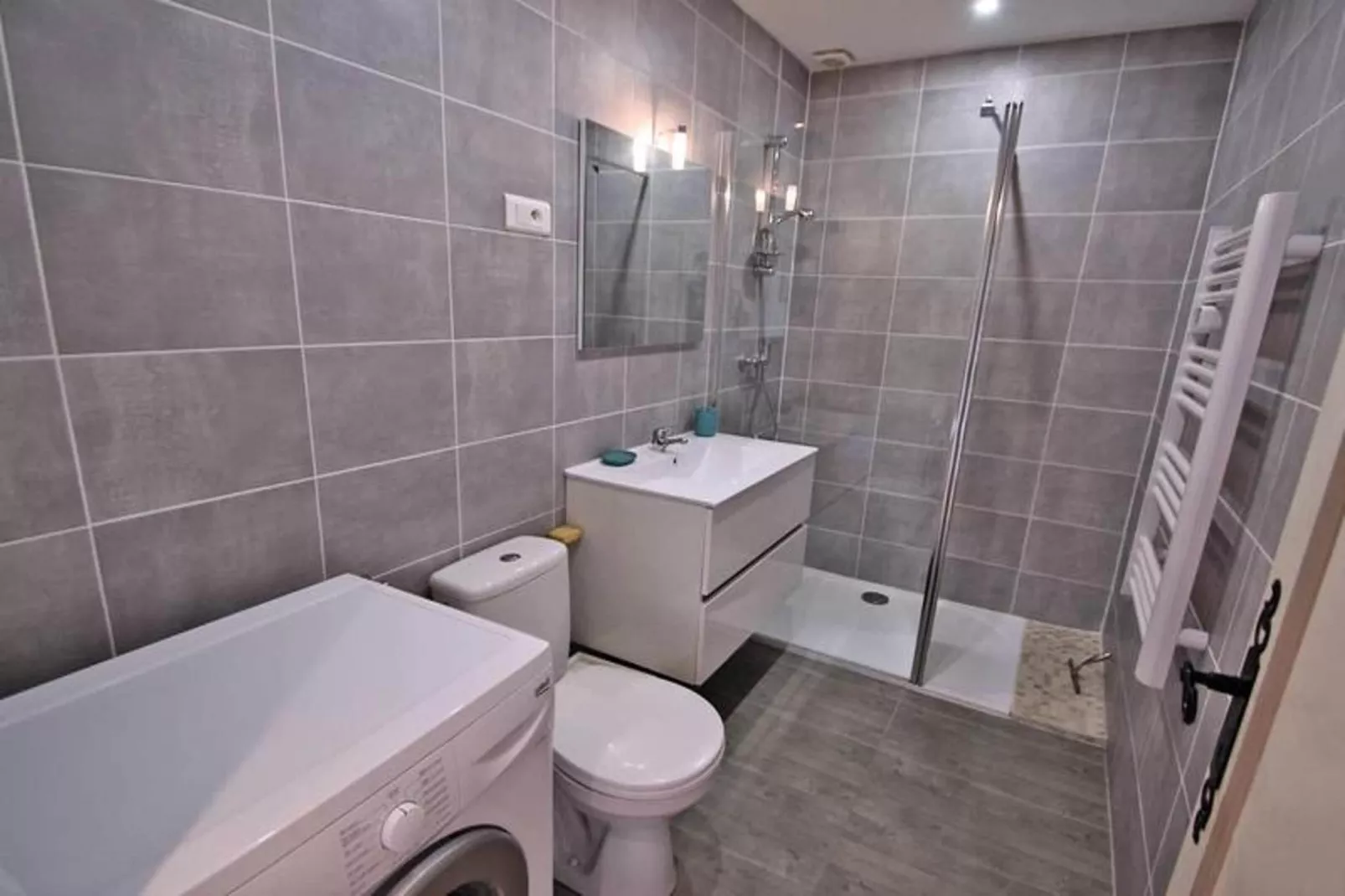 Résidence El Cantarello-Badkamer