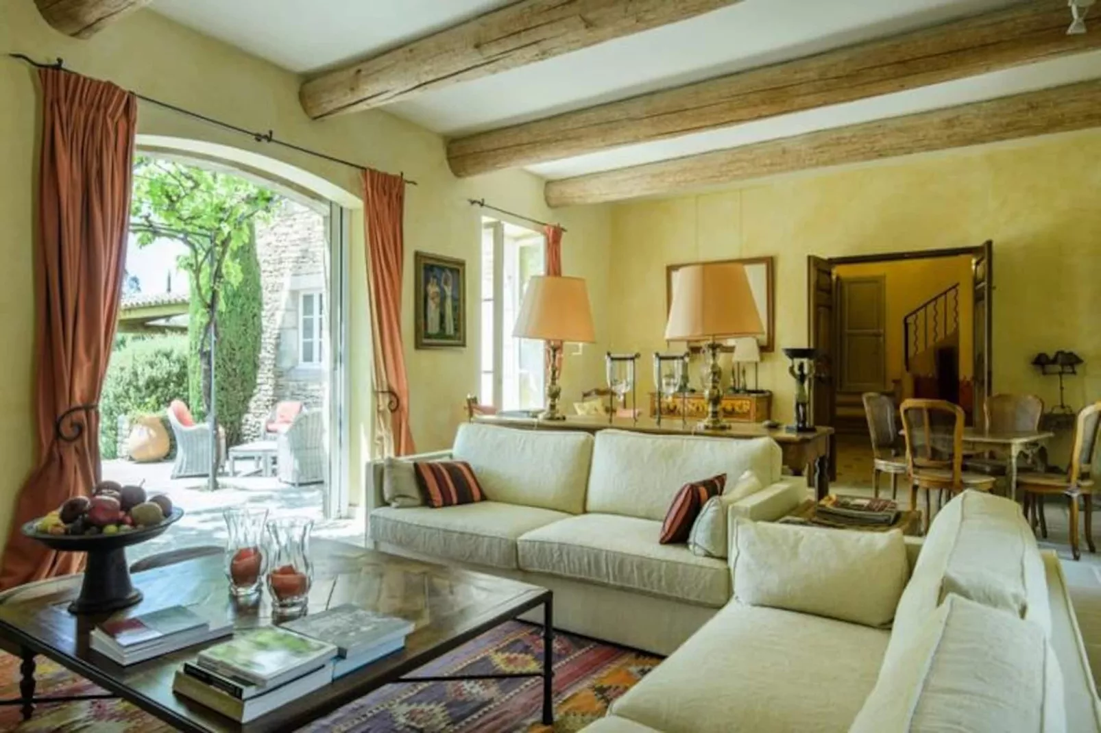 Mas Des Papillons, Gordes-Image-tags.