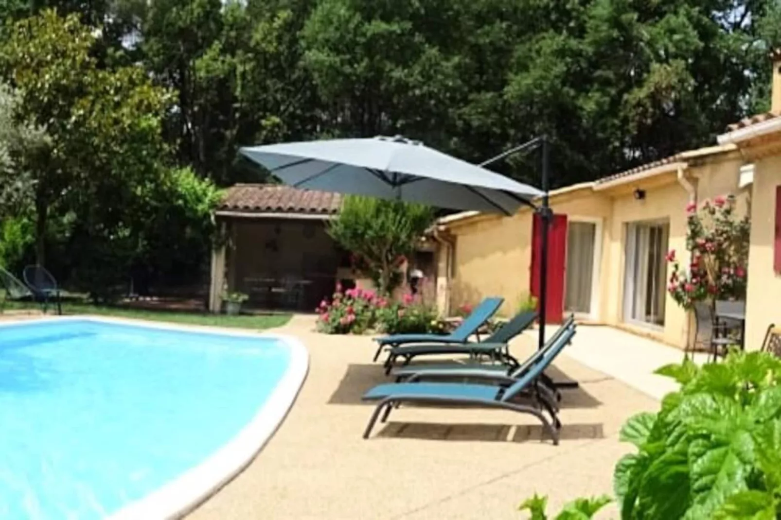 La M&eacute;sange Bleue - Piscine Priv&eacute;e-Image-tags.