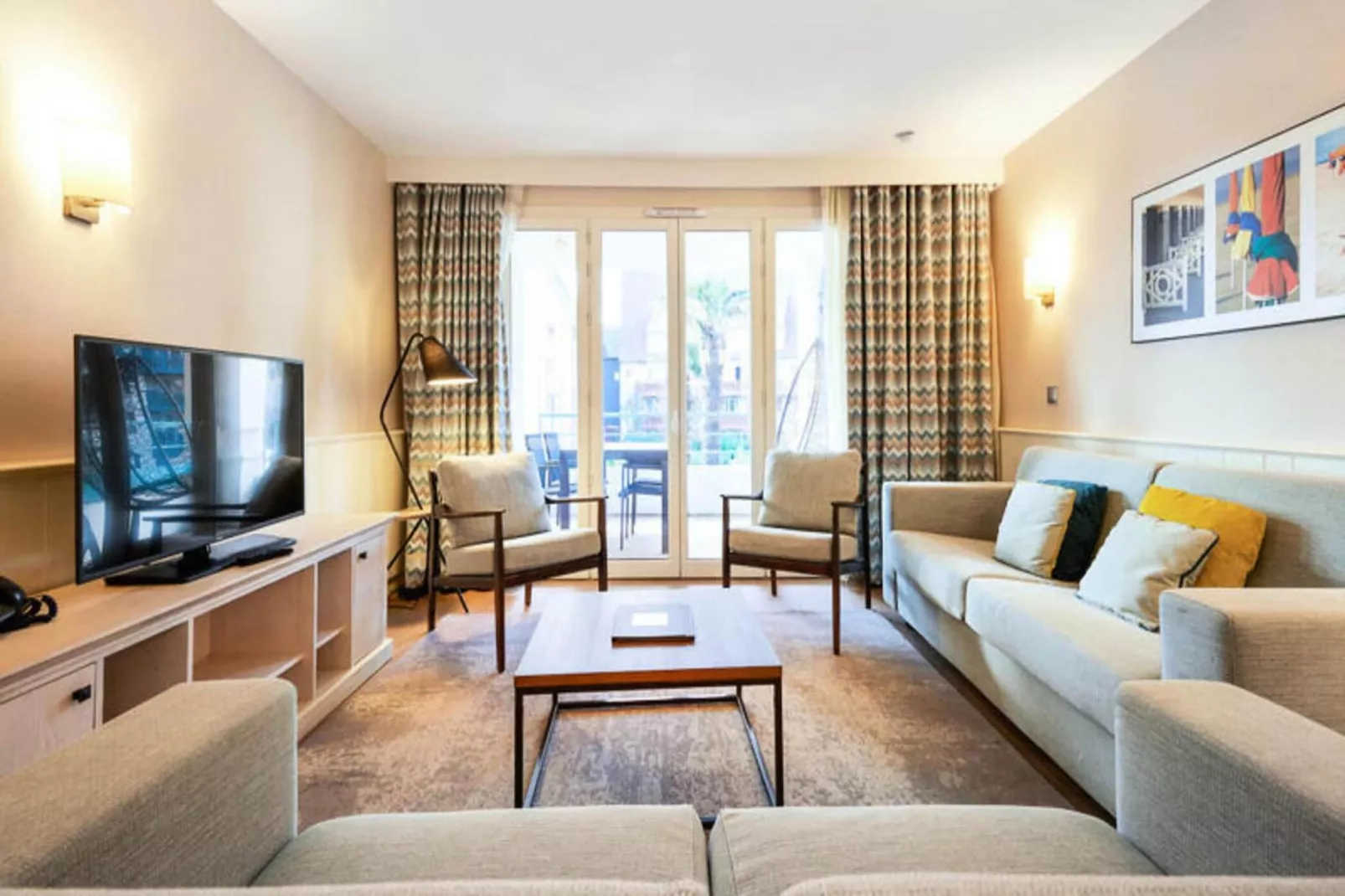 Résidence Presqu'Ile de la Touques-Buitenkant zomer