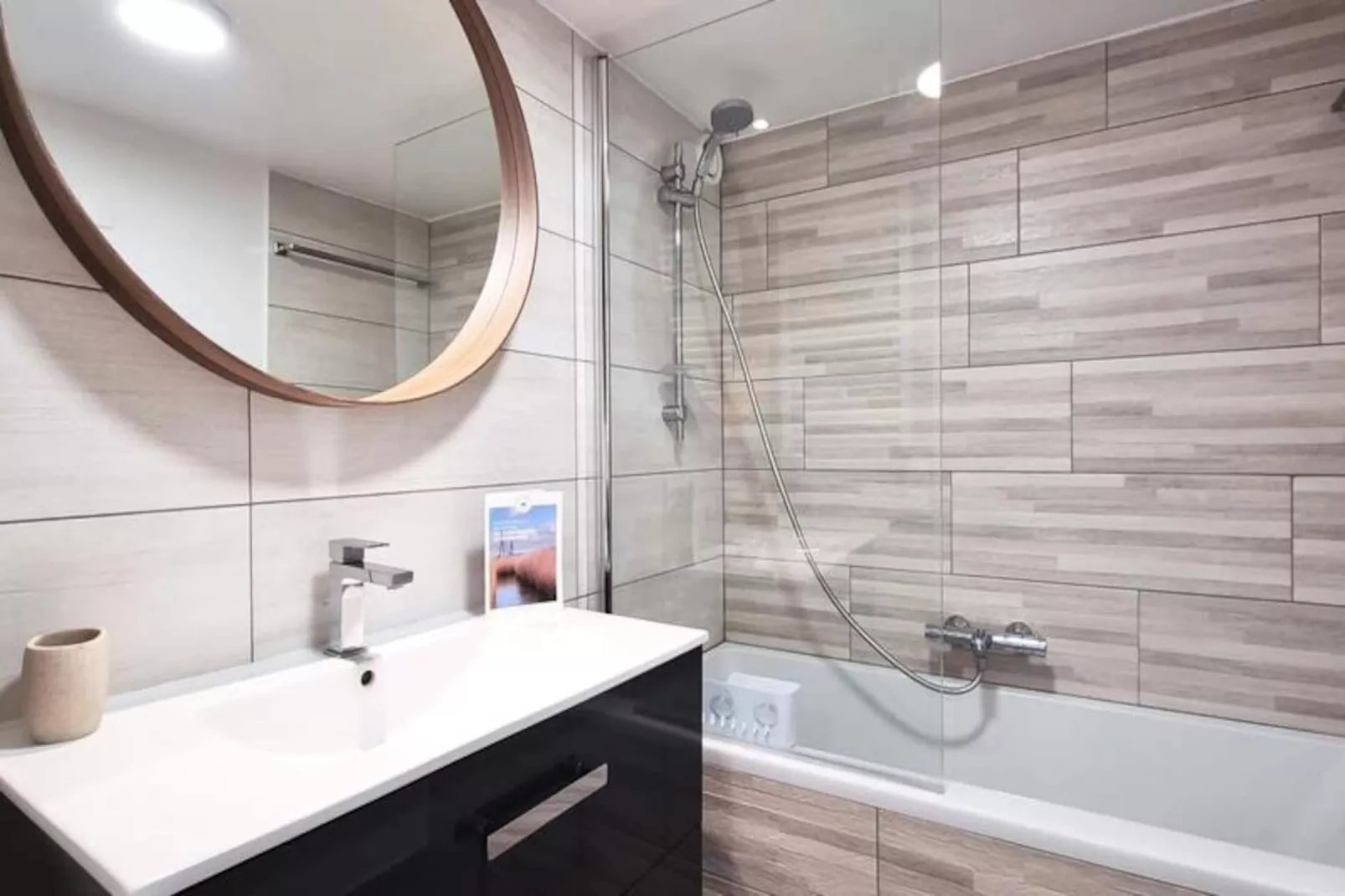 🌅 La Marina - Vue Mer - Plage - Marina Et Casino-Image-tags.