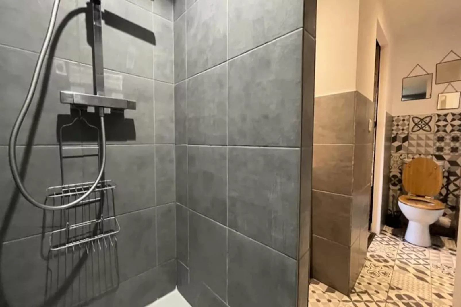 Superbe Appartement Joliment D&eacute;cor&eacute; Pour 4 P Sur Les Quais De Bordeaux-Image-tags.