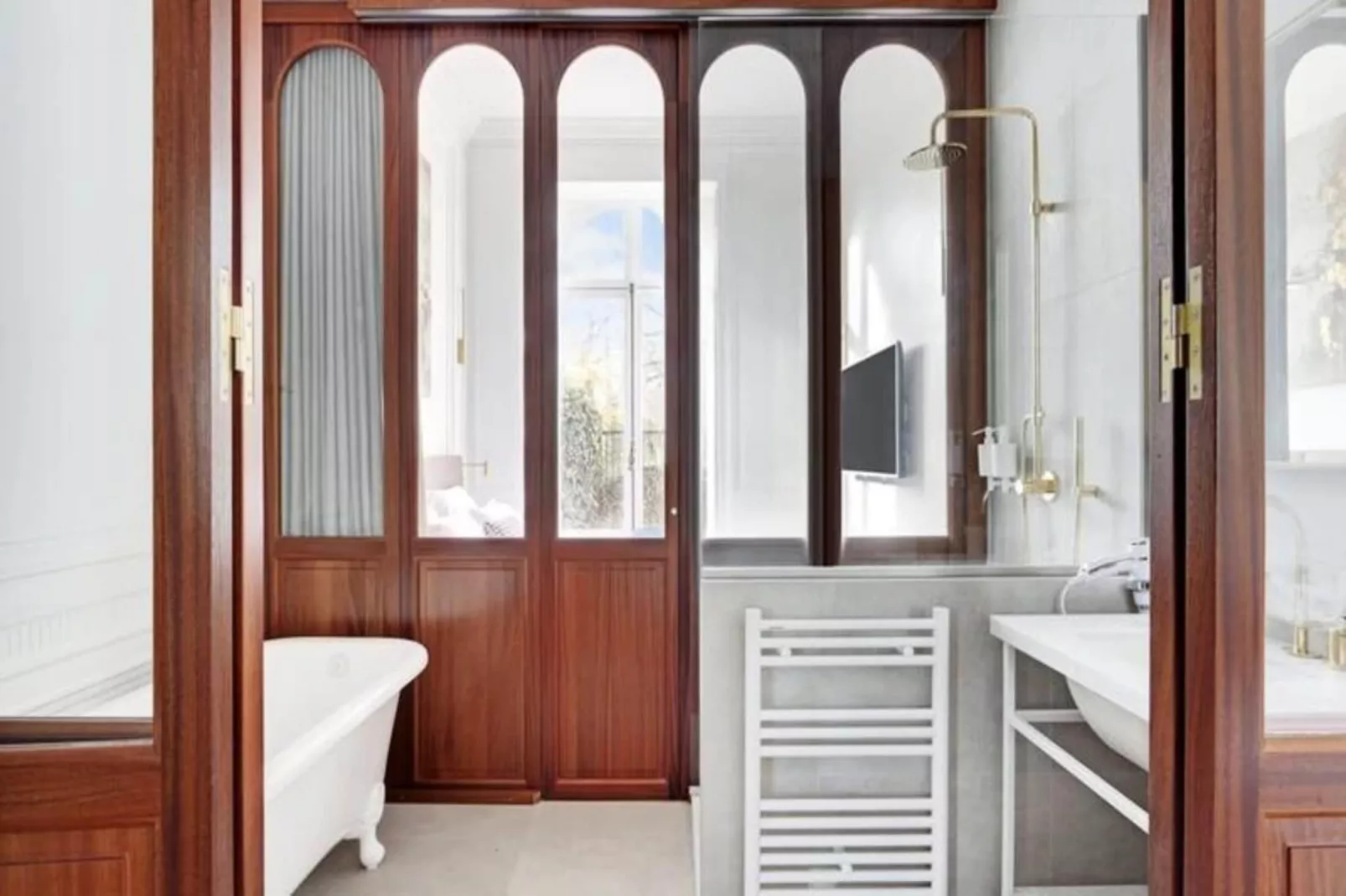 Maison Labruy&egrave;re - Suite Jardin Royal-Badkamer