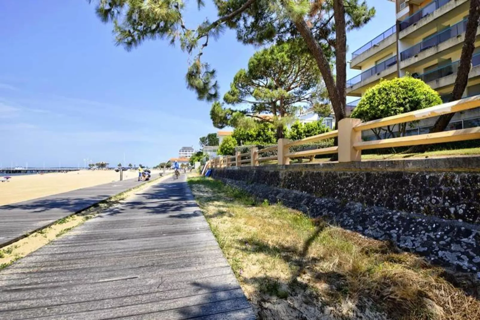 Résidence Eugénie-Gebieden zomer 1km