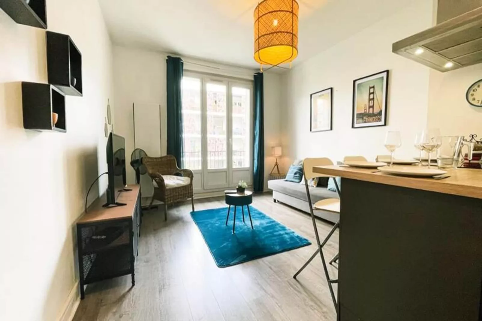 | Blue Lagoon 🩵| T3 6 Pax | Caserne De Bonne-Woonkamer