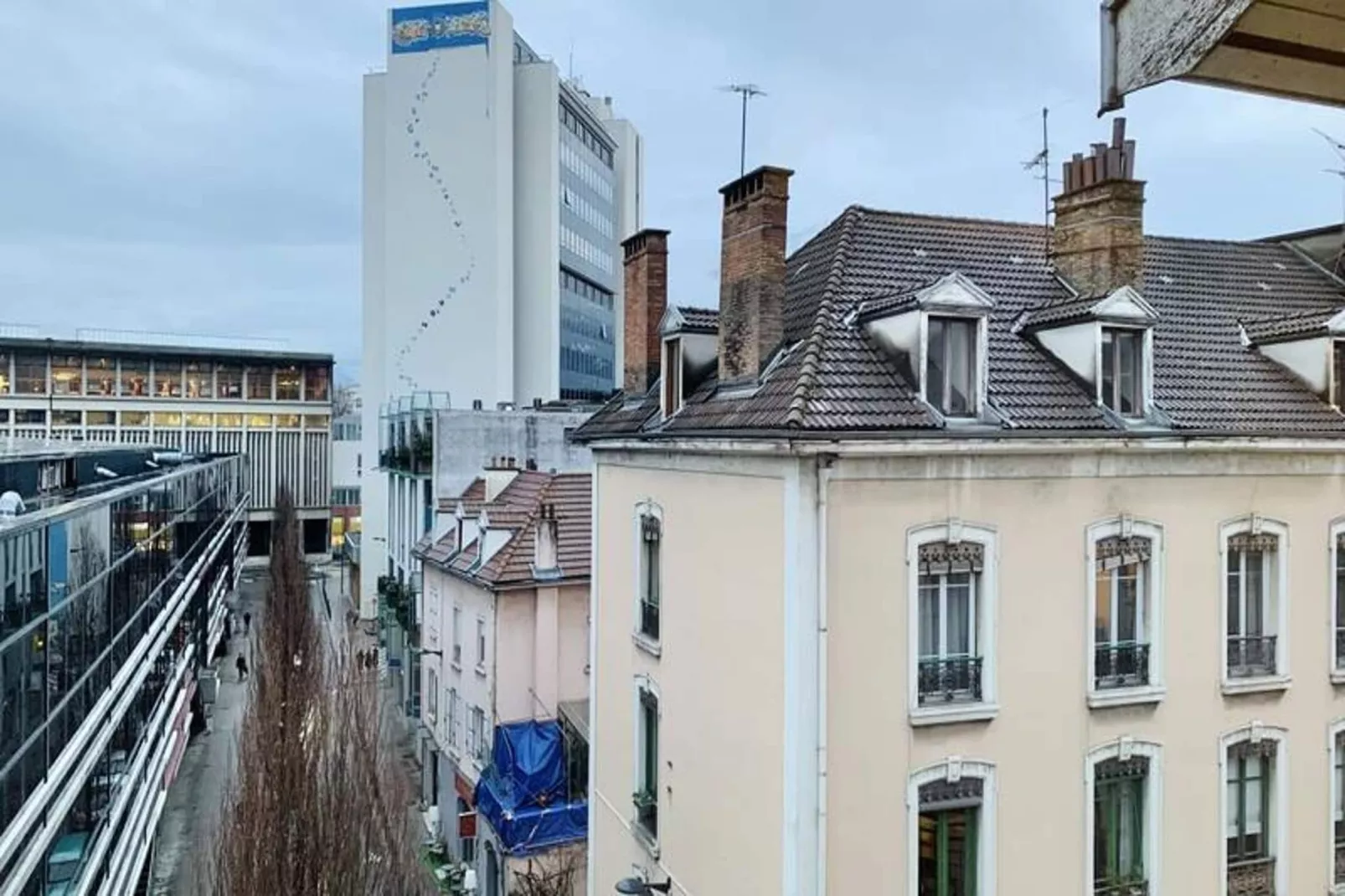 Studio Hypercentre 🌼-Buitenkant zomer