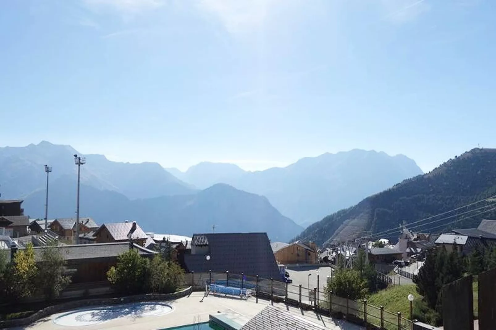 Résidence Menandiere-Uitzicht zomer