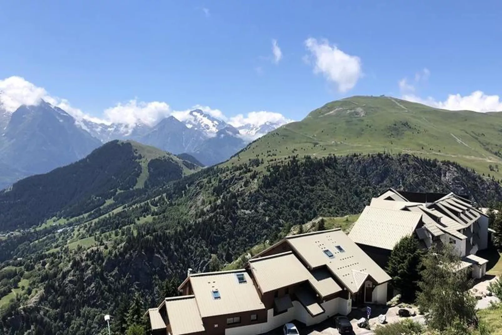 Résidence Skival-Uitzicht zomer